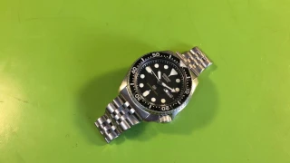 SOLD: Seiko 7548-7000 150m Quartz diver on rare Z199 bracelet