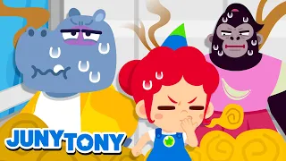 Musty, Fusty, Yucky Animal Condo | Farting Family +More | Kids Songs | JunyTony