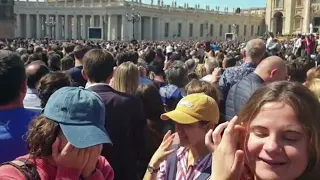 Papa Francesco in piazza San Pietro: la benedizione di Pasqua