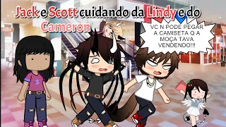 •Jack e Scott cuidando da Lindy e do Cameron• GU