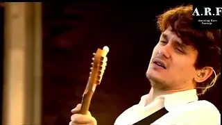 -John Mayer plays Benny Hill !!!- (AMAZING RARE FOOTAGE !!!)