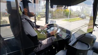 Zum ersten mal ein Gelenkbus gefahren