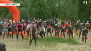 З села в село. Феєричний заплив-змагання на відкритій воді, в акваторії річки Десна. Як це було