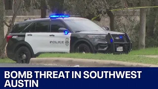 Police investigate bomb threat in SW Austin | FOX 7 Austin
