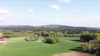 Am Dörenberg mit dem Motorrad und der Drohne.