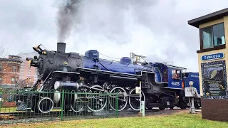 Reading & Northern #425 Pulls Santa Clause Special Passenger Train from Tamaqua Station