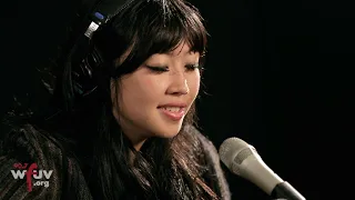 beabadoobee  - "Glue Song" (Live at WFUV)