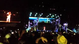 2Pac (Makaveli) & Snoop Dogg "Hail Mary" + "2 of Amerikaz Most Wanted" at Coachella weekend 1