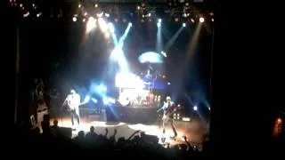 Atrapasueños - Carajo (en vivo Teatro Flores 4/5/13)