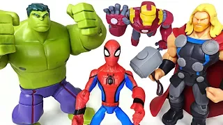 It blows dinosaurs in one punch! Disney Marvel Toybox Hulk, Spider Man, Iron Man! - DuDuPopTOY