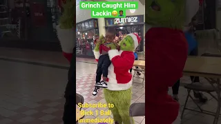 2YO loses it after Grinch comes out instead Santa 😆#shorts #christmas