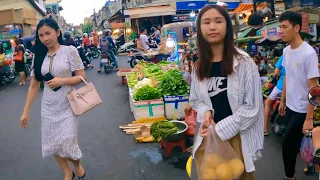 Cambodian tour - walking tour Local Market in Phnom Penh City