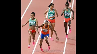 Detalle de la caída de Sifan Hassan en la pelea final con Tsegay - 10.000m del Mundial de Atletismo