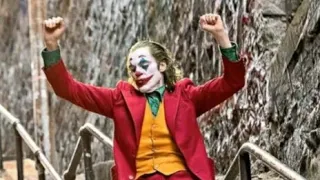 Joker bailando en las escaleras pero con la canción de pumped up kicks