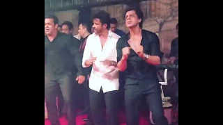 Mika and Salman Khan sing 'My name is Lakhan' while SRK and Anil Kapoor! #SonamKiShaadi