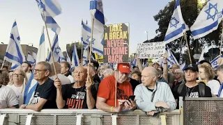 Israelis march towards the Knesset in protest against government | AFP