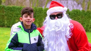 Apriamo i regali di Natale con Jason e Babbo Natale🎁 Video Italiano