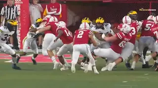 He Destroys The Offensive Lineman. That's Embarrassing! - Vance Bedford Michigan Football Film Study