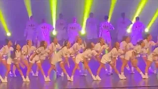 The Black Eyed Peas - My Humps (HHI 2010 ReQuest Finals Set) | THE ROYAL FAMILY NZ TOUR