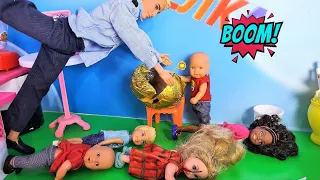 EVERYONE LIE DOWN, AND MAX STAND! Funny school funny Katya and Max Barbie dolls and LOL Darinelka TV