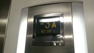 Лифты в ТЦ Капитолий