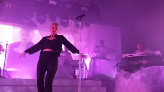 Robyn - Dancing On My Own - The Honey Tour - Apr. 3, 2019 - Munich