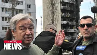 UN chief visits Ukraine and says that war is "evil"