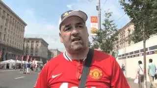 Man United fan in Kiev mocks 'bitter Blues' and Spurs fans on new boss