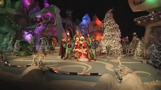 Grinchmas 2015 Studio Tour Show - Universal Studios Hollywood