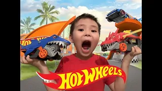 Битва Hot Wheels машинок Акула против Дракона | Hot Wheels Shark vs Hot Wheels Dragon