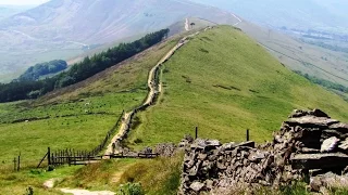 Peak District Country Walk   Castleton to Lose Hill and Mam Tor round