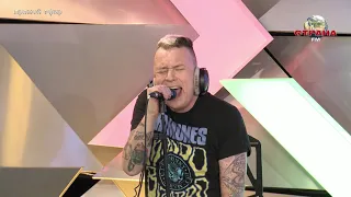 Тараканы - Самый счастливый человек на земле. Концертный зал. Страна ФМ LIVE