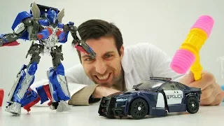 Vidéo de la Clinique du dr Ouille № 19 : transformers Barricade contre Optimus