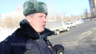 Кортеж губернатор Саратовской области на полосе общественного транспорта