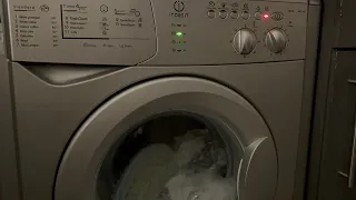 Indesit WIL143 | Flashclean 60c in action