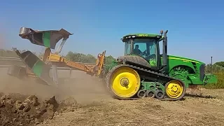 Aratura da scasso John Deere 8320rt. mp4