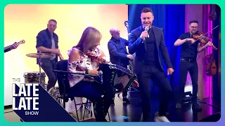 Nathan Carter & Sharon Shannon - In a Rocket | The Late Late Show Country Special
