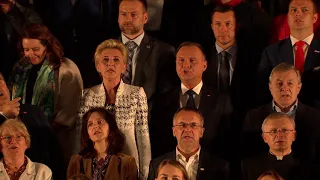 Hymn Polski po góralsku - "KONCERT WSŁUCHIWAĆ SIĘ W PAPIEŻA"