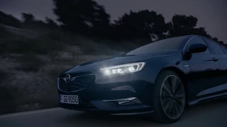 2018 Opel Insignia Matrix LED Headlights