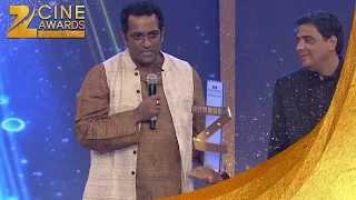 Zee Cine Awards 2013 Best Director Popular Anurag Basu For Barfi