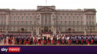 Queen Elizabeth II passes Buckingham Palace for the last time