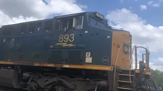 CSX M893 with L&N heritage unit gets ready for a pickup on 4-10-24