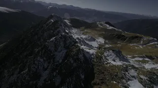 Surfing Mountain Tops - Cinematic FPV Clip - 4K