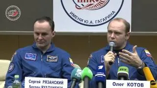 Пресс-конференция космонавтов МКС-38 Олега Котова и Сергея Рязанского