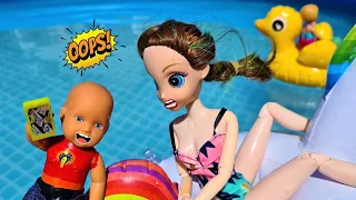 MOM I FOUND YOUR PHONE IN THE POOL) Katya and Max are a funny family Darinelka dolls in real life