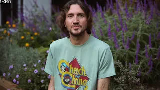 John Frusciante Says He's Using Only One Guitar On Red Hot Chili Peppers' New Album! (October, 2020)