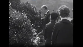 Sviatoslav Richter comes for the funeral of his mother in Germany (1963)