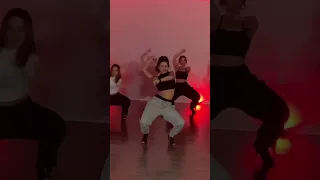 Yandel 150 - Daniela Estefania Choreography