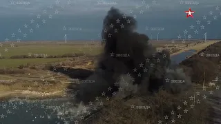 РФ взорвала дамбу, блокировавшую воду в Крым