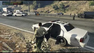 GTA 5 polis modu aksiyon